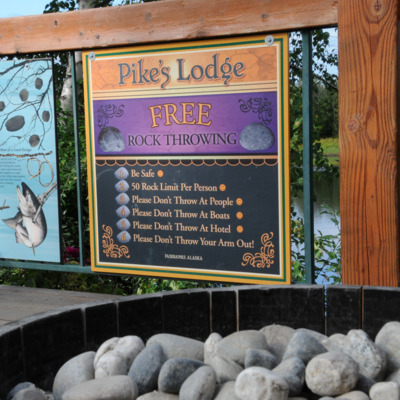 Pike's Waterfront Lodge has many activities to enjoy on-site.