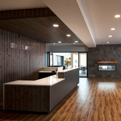 Lobby at Totem Hotel and Suites.