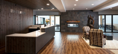 Lobby at Totem Hotel and Suites.