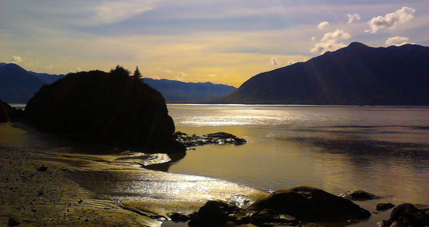 Golden glow at Beluga Point.