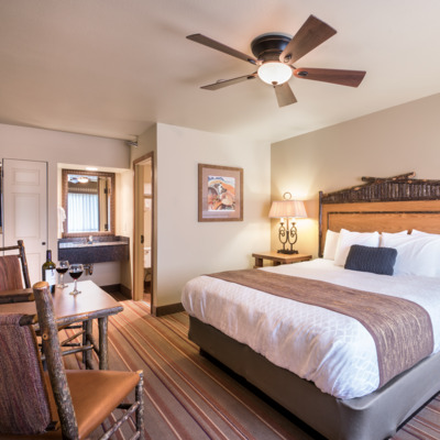 Standard king room at Denali Princess Lodge. Standard king room at Denali Princess Lodge.