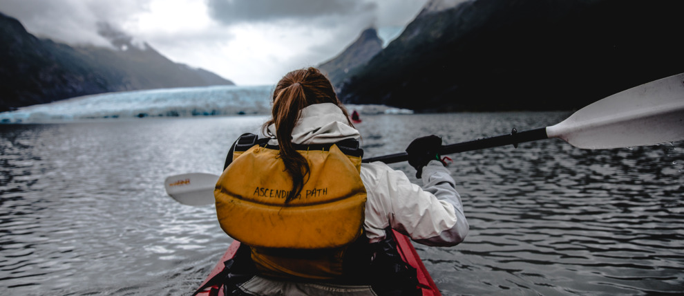 Kayak to the face of Spencer Glacier. Kayak to the face of Spencer Glacier.