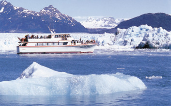 Day cruises out of Valdez offer great photography opportunities.