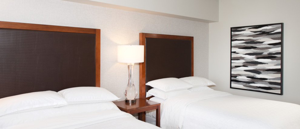 Modern queen room at downtown Sheraton. Modern queen room at downtown Sheraton.