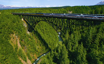 McKinley Explorer crossing Hurricane Gulch.