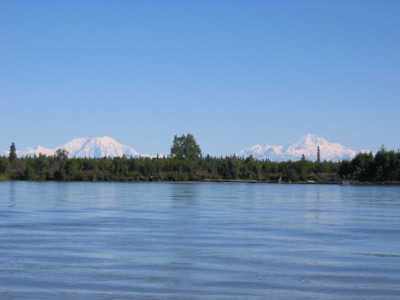 Bear viewing trips also offer great views of the Alaska Range.