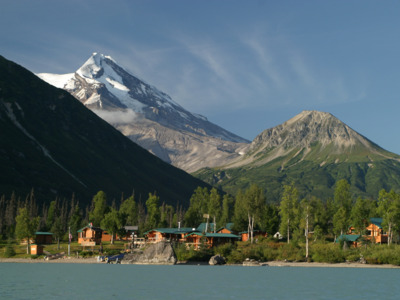 Fly to Redoubt Bay Lodge to begin your Lake Clark experience. Fly to Redoubt Bay Lodge to begin your Lake Clark experience.