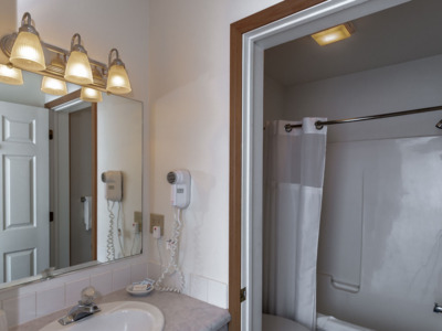 Standard bathroom at the Fairbanks River's Edge Resort.