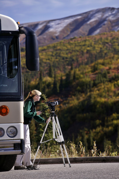 Experience Denali with a certified driver-naturalist. Experience Denali with a certified driver-naturalist.