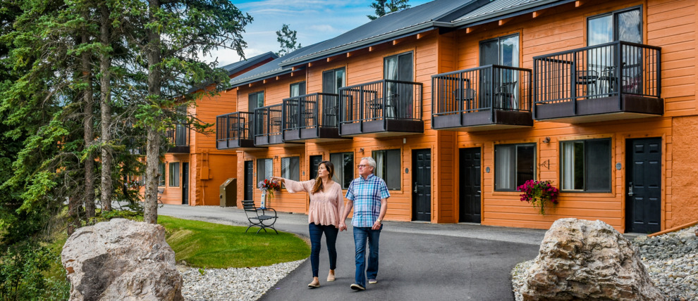 Couple exploring the Denali Bluffs Hotel.