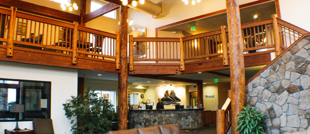 The Breeze Inn's soaring lobby. The Breeze Inn's soaring lobby.