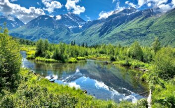 Glorious day for hike near Anchorage.