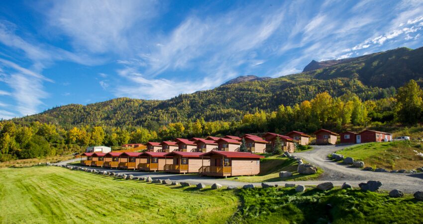 Late summer sunshine at the Alaska Glacier Lodge.