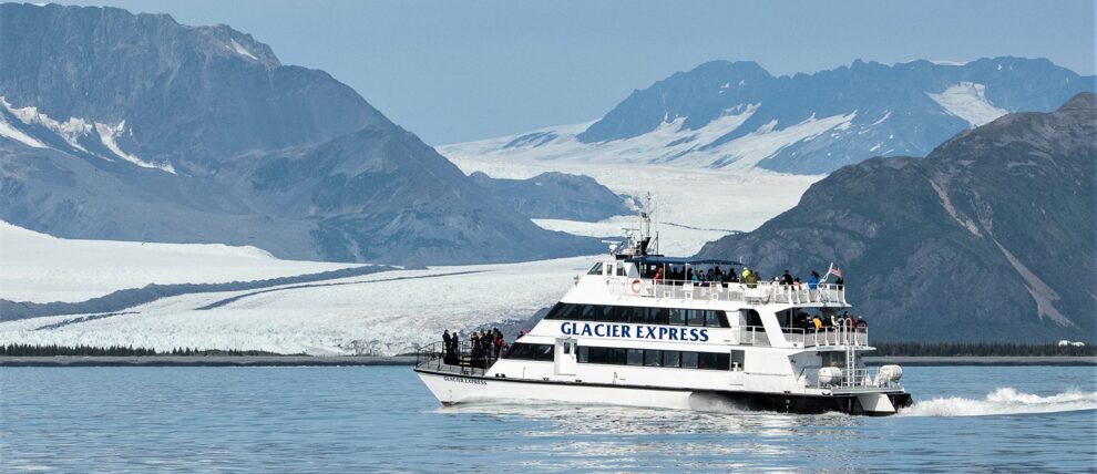 Cruising Off the Beaten Track in SE Alaska: Pelican - Currents Bluewater  Cruising