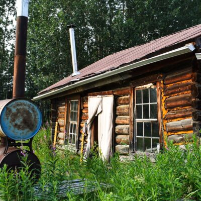 Welcome to the Wiseman Museum, a must-see on any Arctic Circle tour. Welcome to the Wiseman Museum, a must-see on any Arctic Circle tour.