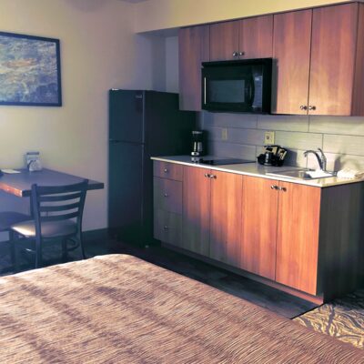 Kitchenette room as the Aspen Downtown Anchorage.