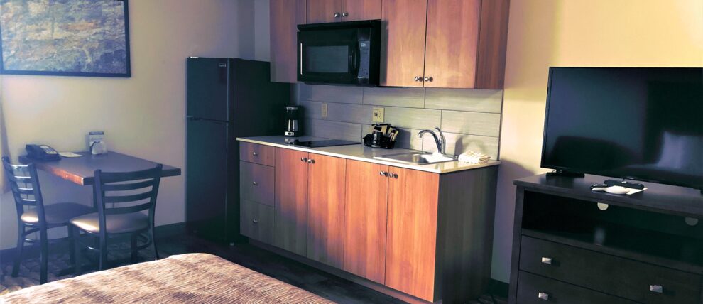 Kitchenette room as the Aspen Downtown Anchorage.
